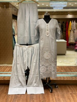 WhatsApp Image 2025-10-15 at 4.24.44 PM (2) Farshi Shalwar