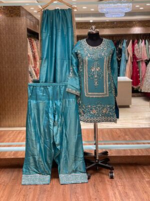 WhatsApp Image 2025-10-20 at 6.26.08 PM (2) Party Wear Suit