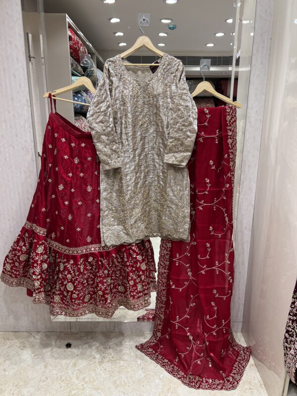 GOLDEN FARSHI SHARARA