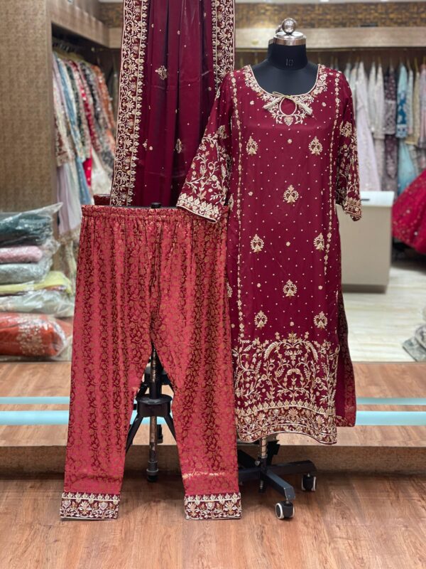 03eca35f-748a-45a0-8da5-92ffccb732f6 RICH MAROON ZARDOZI FORMAL