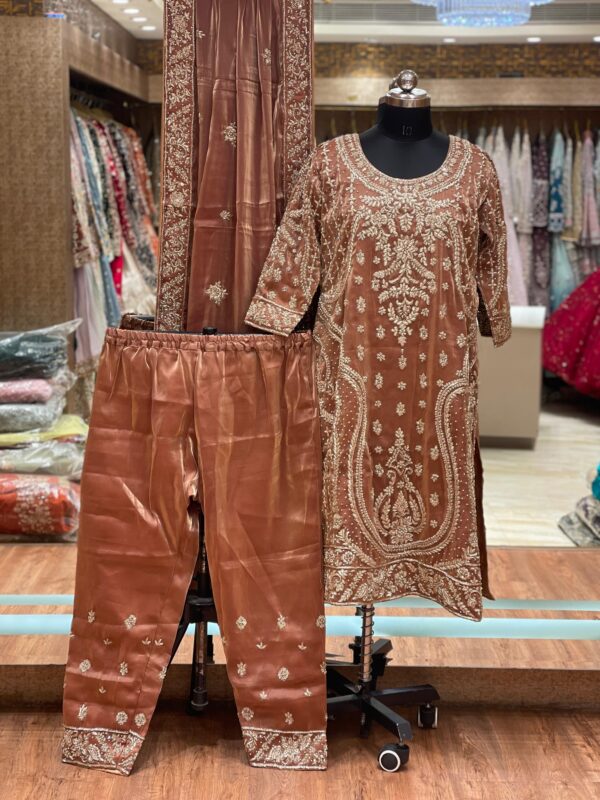 8c2f78bc-f736-4d3e-8991-c44deb47a6e3 ROSE GOLD ZARDOZI FORMAL